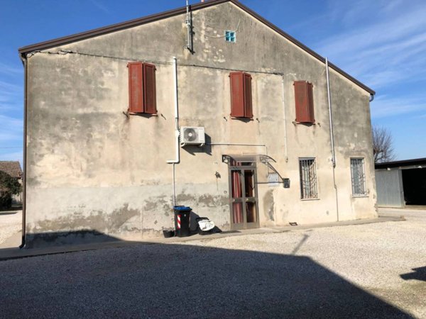 casa indipendente in vendita a Copparo in zona Fossalta