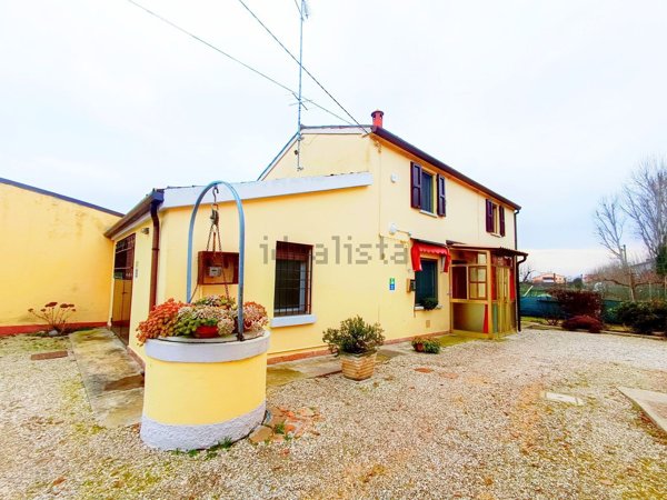 casa indipendente in vendita a Copparo in zona Coccanile-Cesta