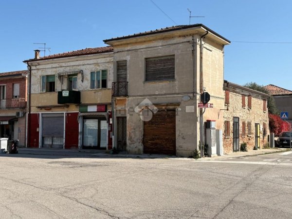 casa indipendente in vendita a Copparo