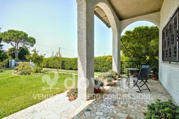 casa indipendente in vendita a Copparo in zona Ambrogio