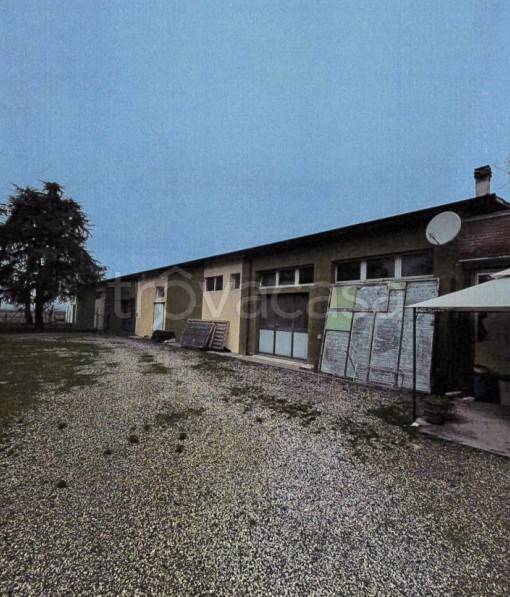 locale commerciale in vendita a Copparo