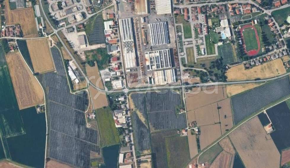 appartamento in vendita a Copparo in zona Ponte San Pietro