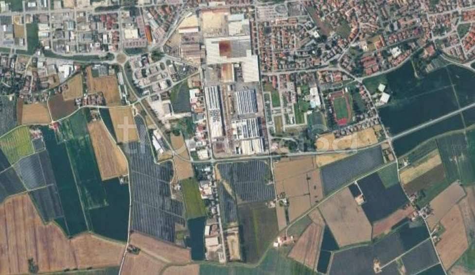 negozio in vendita a Copparo in zona Ponte San Pietro