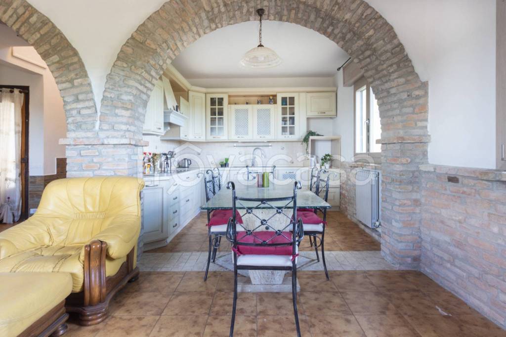 casa indipendente in vendita a Copparo in zona Sant'Apollinare