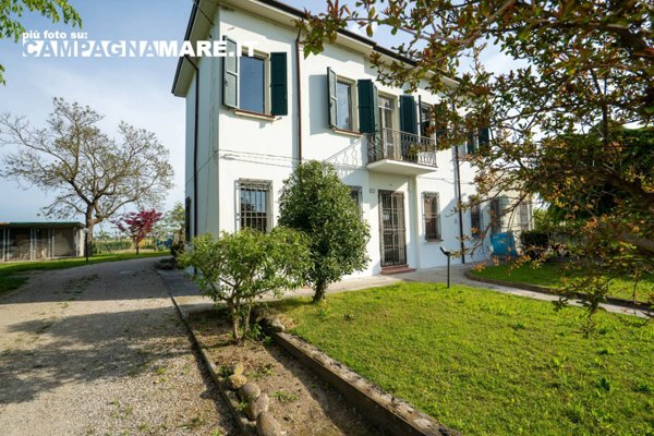 casa indipendente in vendita a Copparo in zona Coccanile-Cesta