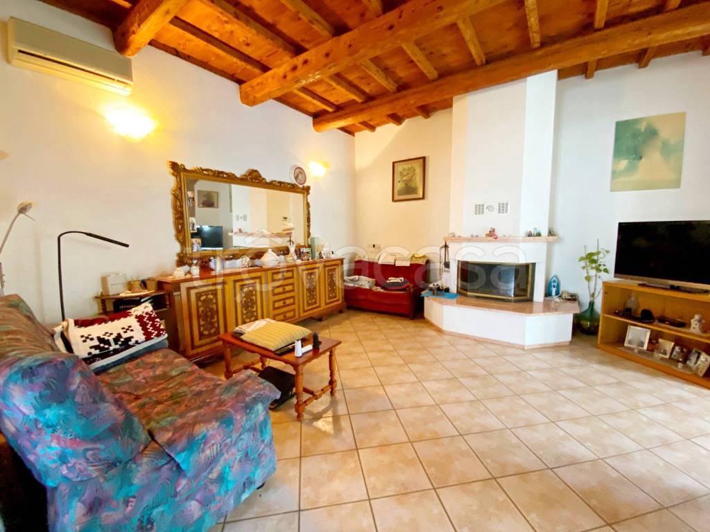 casa indipendente in vendita a Copparo