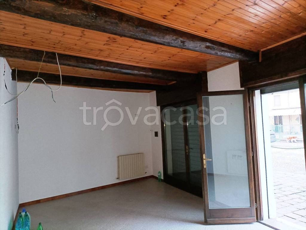 bivano in vendita a Copparo in zona Coccanile-Cesta