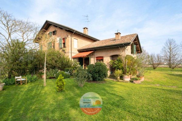 casa indipendente in vendita a Copparo in zona Coccanile-Cesta
