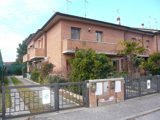 casa indipendente in vendita a Copparo in zona Coccanile-Cesta
