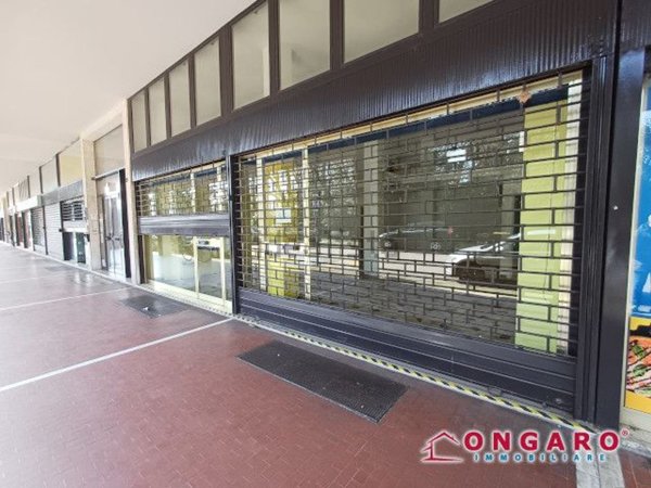 ufficio in vendita a Copparo in zona Coccanile-Cesta