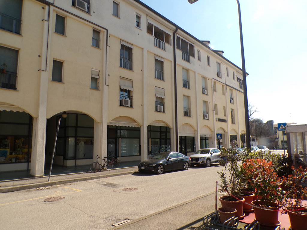 appartamento in vendita a Copparo in zona Coccanile-Cesta