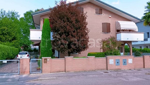 casa indipendente in vendita a Copparo in zona Coccanile-Cesta