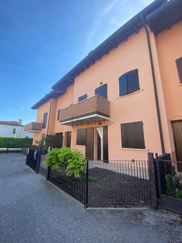 casa indipendente in vendita a Copparo in zona Coccanile-Cesta