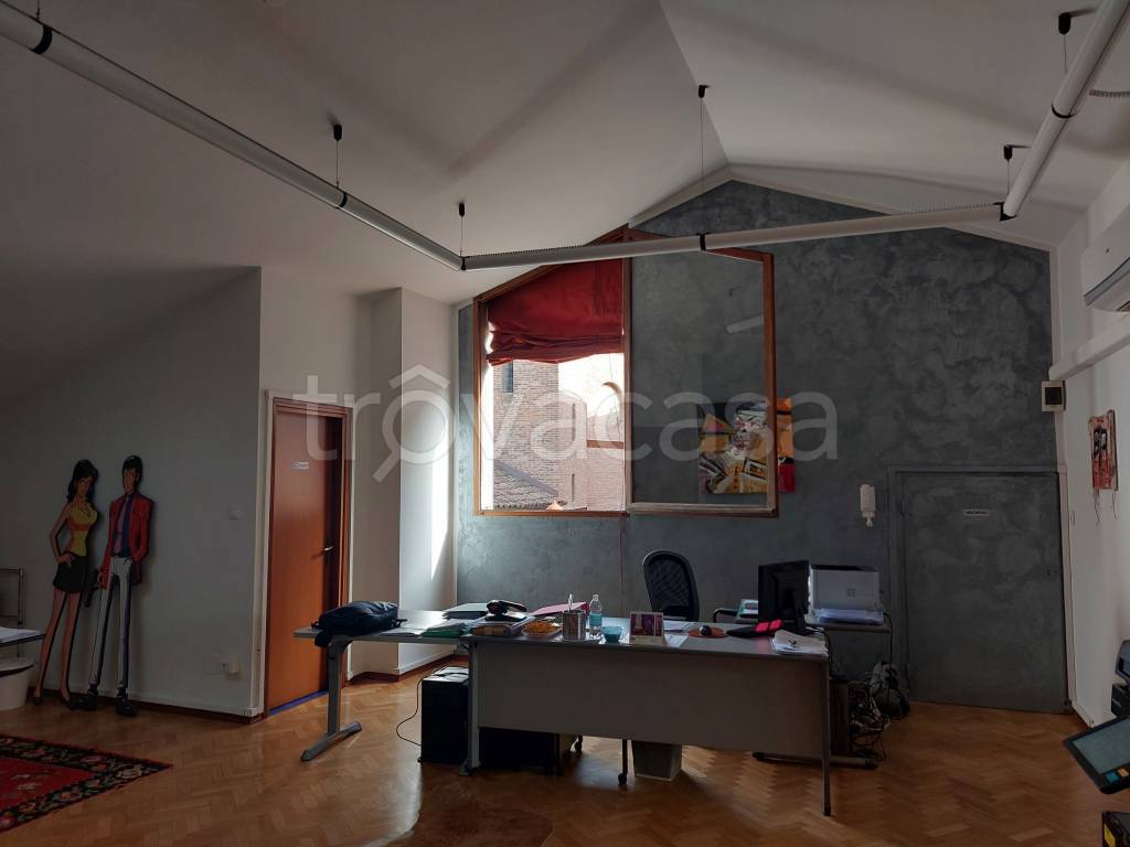 appartamento in vendita a Ferrara in zona Centro Storico
