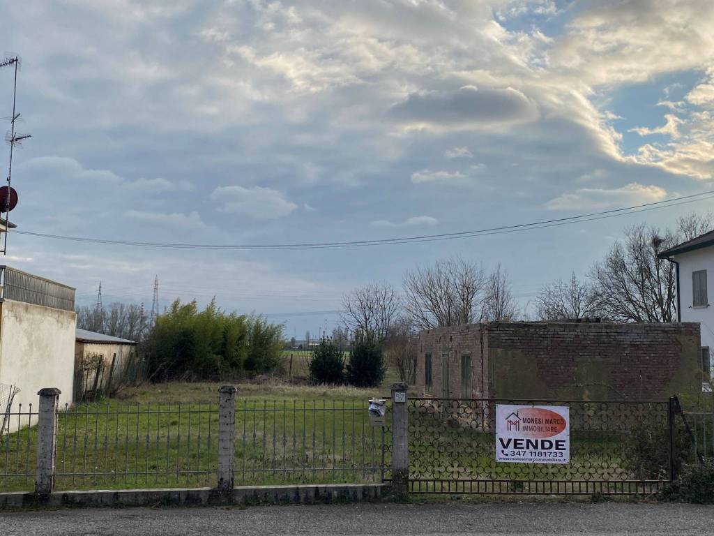 casa indipendente in vendita a Ferrara in zona Pontelagoscuro