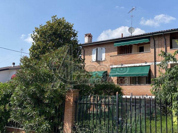 casa indipendente in vendita a Ferrara in zona Francolino