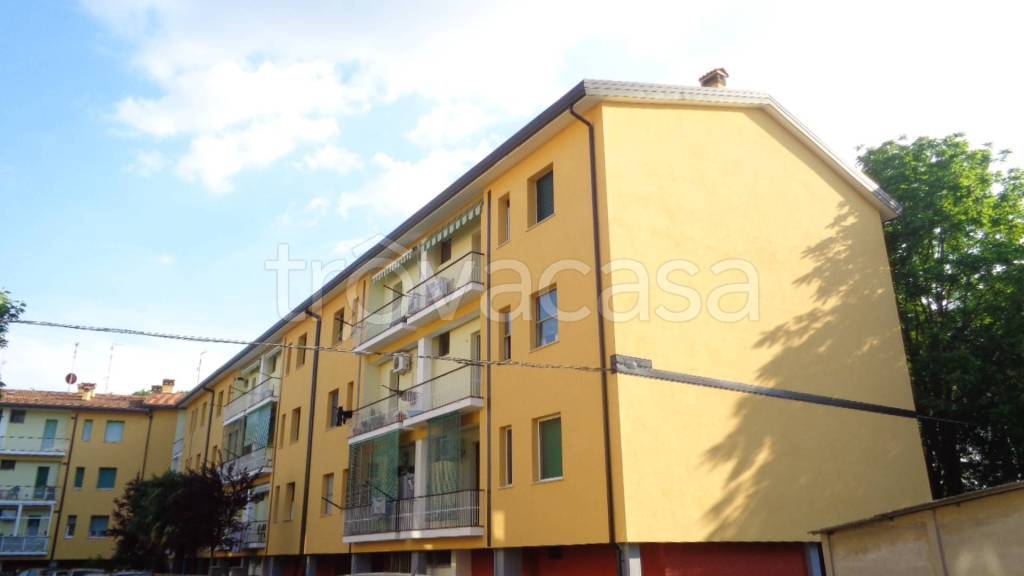 appartamento in vendita a Ferrara in zona Doro