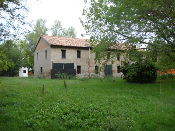 casa indipendente in vendita a Ferrara