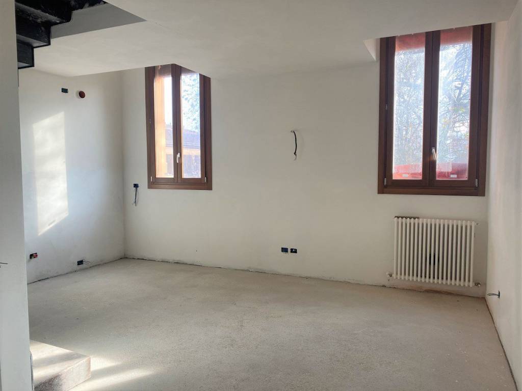 appartamento in vendita a Ferrara in zona Centro Storico