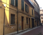 casa semindipendente in vendita a Ferrara in zona Centro Storico