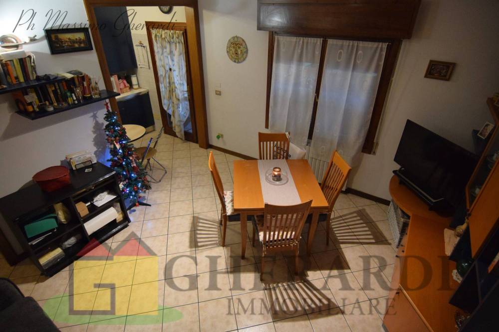 casa indipendente in vendita a Ferrara in zona Centro Storico