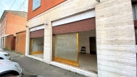 negozio in vendita a Ferrara in zona Pontelagoscuro