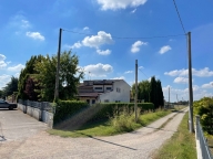 casa indipendente in vendita a Ferrara in zona Casaglia
