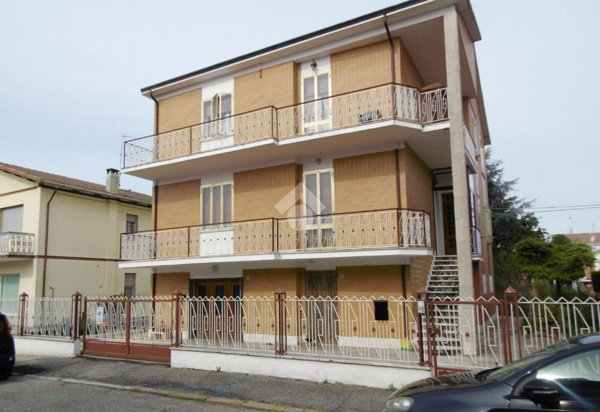casa indipendente in vendita a Ferrara in zona Porotto / Cassana