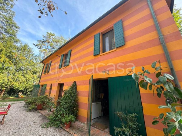 casa indipendente in vendita a Ferrara in zona Marrara