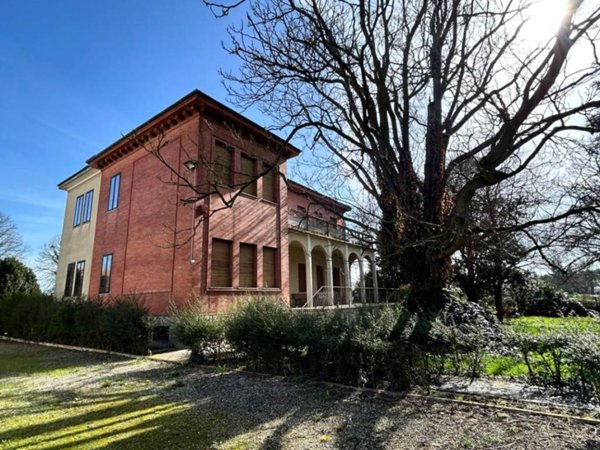 casa indipendente in vendita a Ferrara in zona San Martino