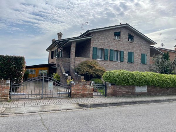 casa indipendente in vendita a Ferrara in zona San Martino