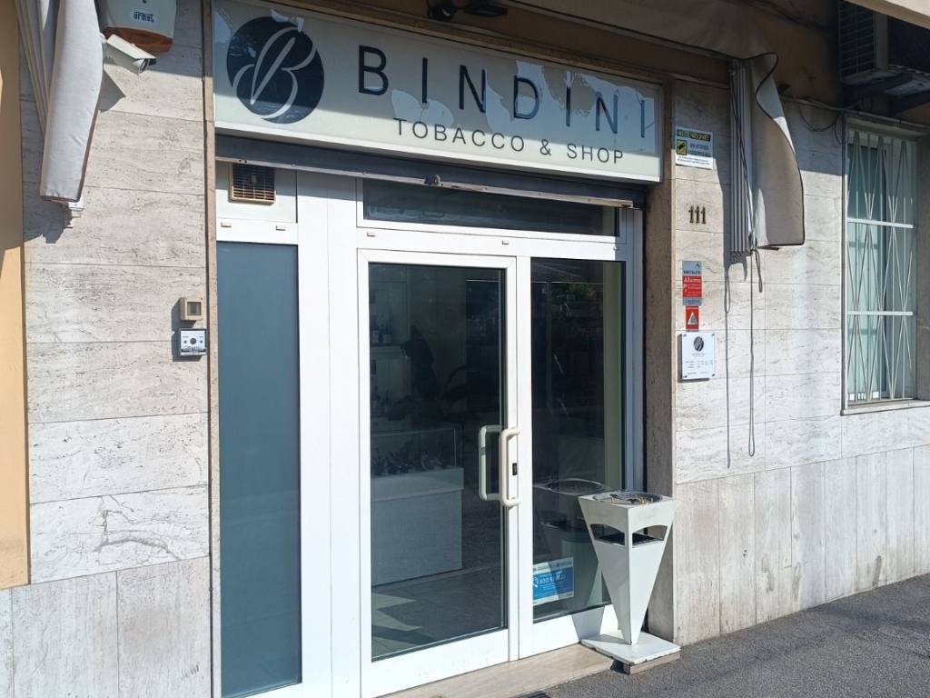 negozio in vendita a Ferrara in zona Casaglia