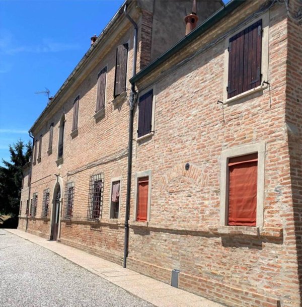 villa in vendita a Ferrara in zona Aguscello