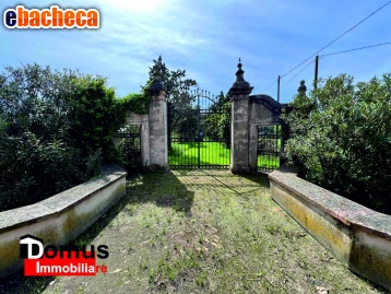 casa indipendente in vendita a Ferrara in zona Contrapò