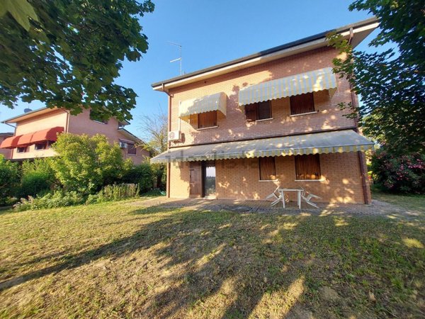 casa indipendente in vendita a Ferrara in zona Pontegradella