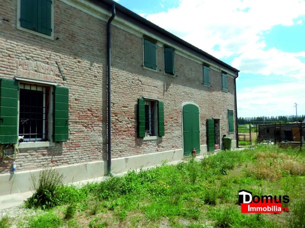 casa indipendente in vendita a Ferrara in zona Chiesuol del Fosso
