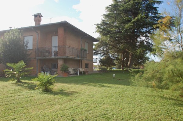 casa indipendente in vendita a Ferrara