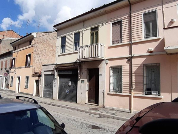casa indipendente in vendita a Ferrara in zona Arianuova