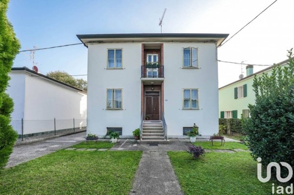 casa indipendente in vendita a Ferrara