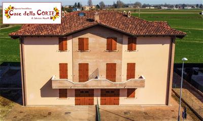 casa indipendente in vendita a Ferrara in zona Centro Storico
