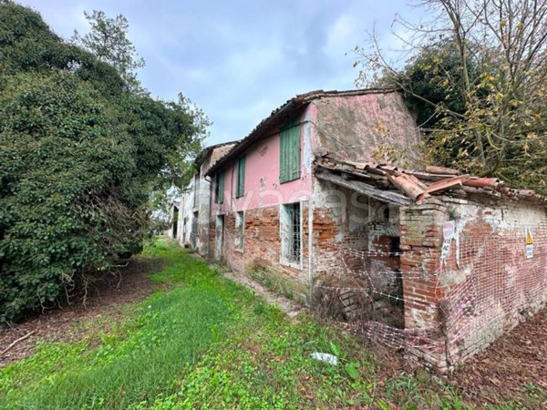 casa indipendente in vendita a Ferrara in zona Sant'Egidio / Gaibanella