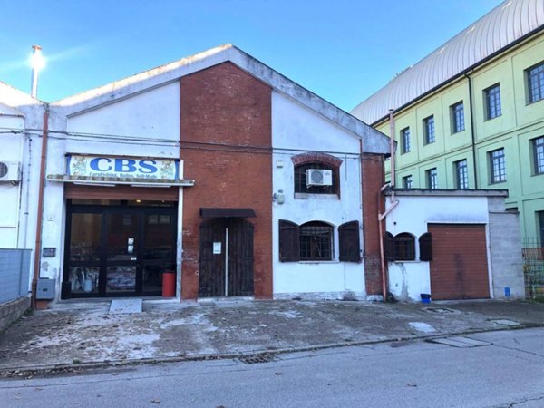 trivano in vendita a Ferrara in zona Pontelagoscuro