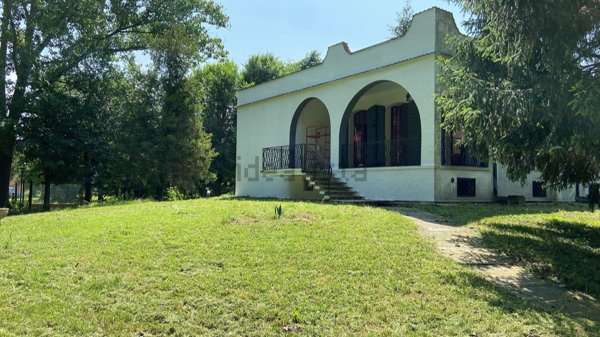 casa indipendente in vendita a Ferrara
