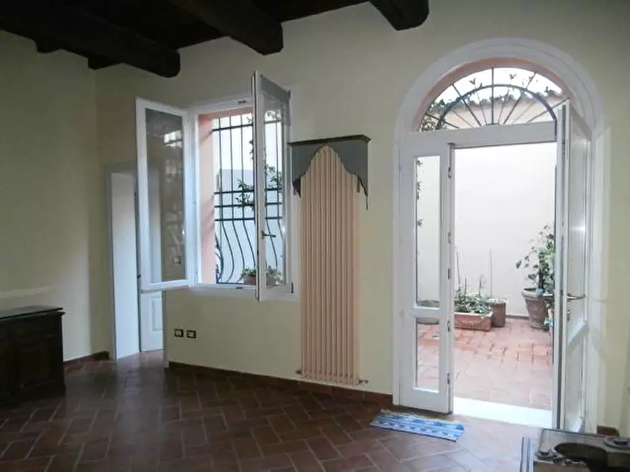 casa indipendente in vendita a Ferrara in zona Centro Storico
