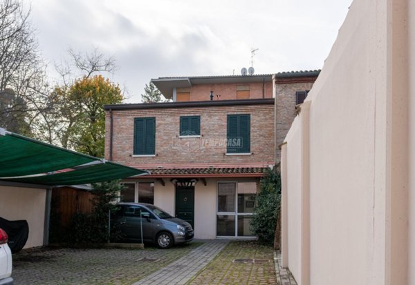 appartamento in vendita a Ferrara in zona Centro Storico