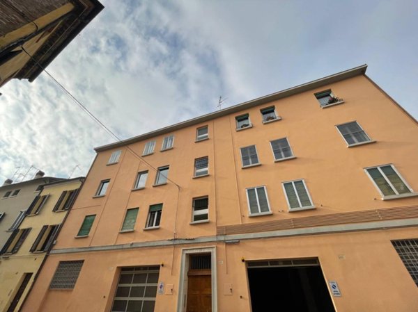 appartamento in vendita a Ferrara in zona Centro Storico