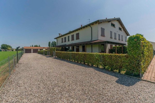appartamento in vendita a Ferrara in zona Casaglia