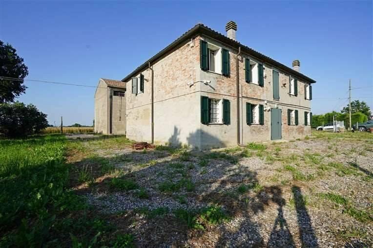 casa indipendente in vendita a Ferrara in zona Cona