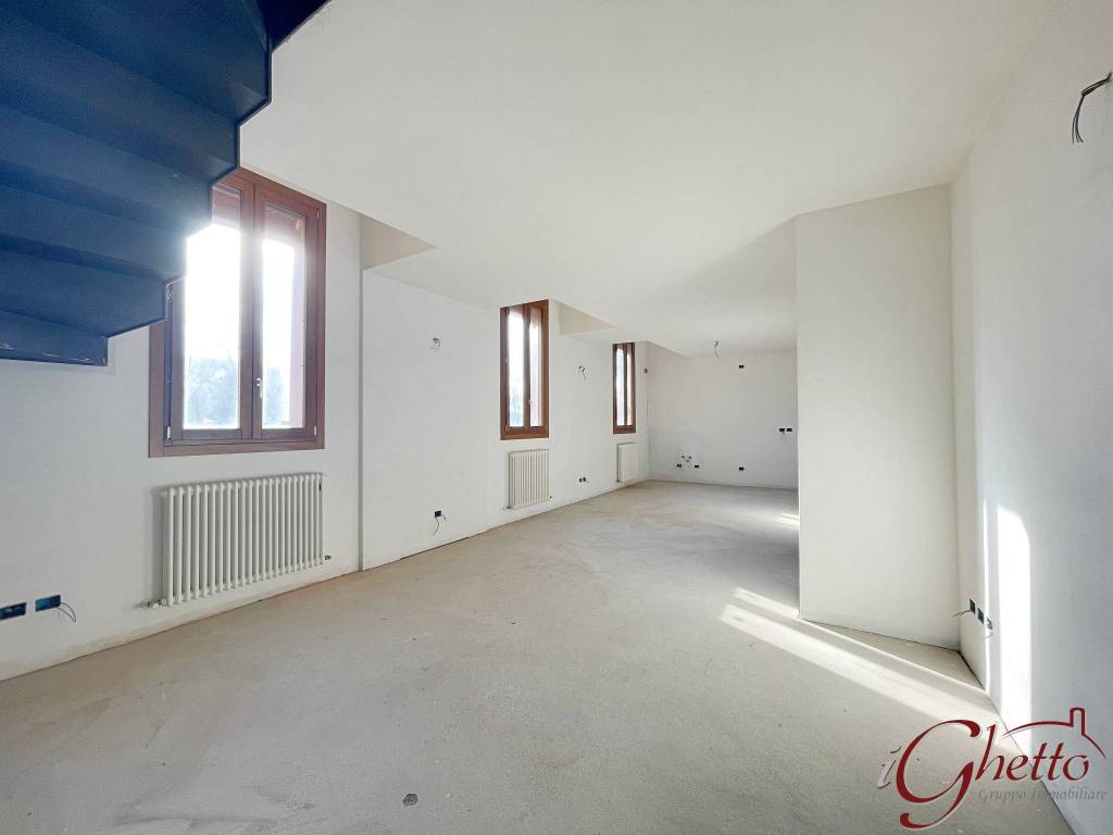 appartamento in vendita a Ferrara in zona Centro Storico