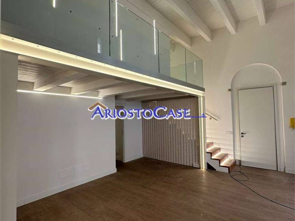 appartamento in vendita a Ferrara in zona Centro Storico
